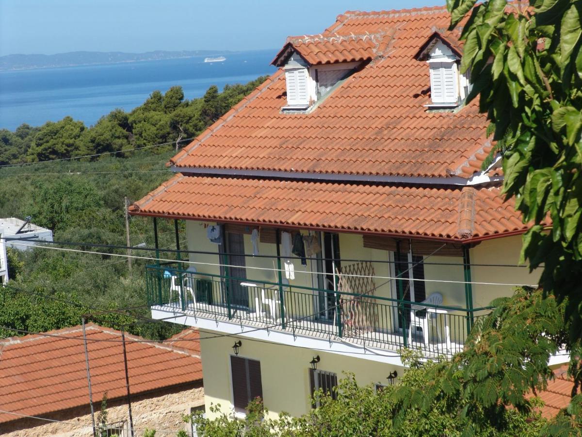 Villa Nefeli Loútsa Exterior foto