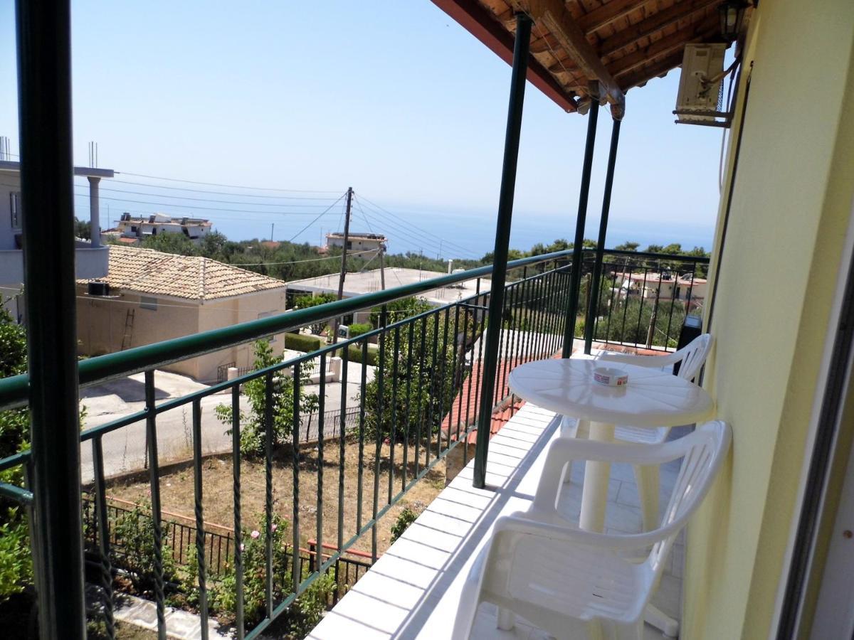 Villa Nefeli Loútsa Exterior foto
